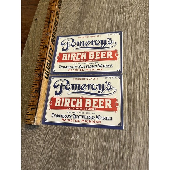 Vintage Pomeroy's Birch Beer Bottle Labels (2) Bottling Works Manistee Michigan - Picture 4 of 4